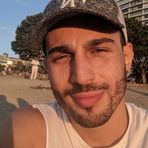 Meet your Posher, Amaro